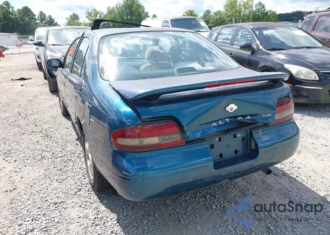 1997 Nissan Altima Xe/Gxe/Se/Gle z USA, uszkodzony, nr VIN 1N4BU31D7VC116761